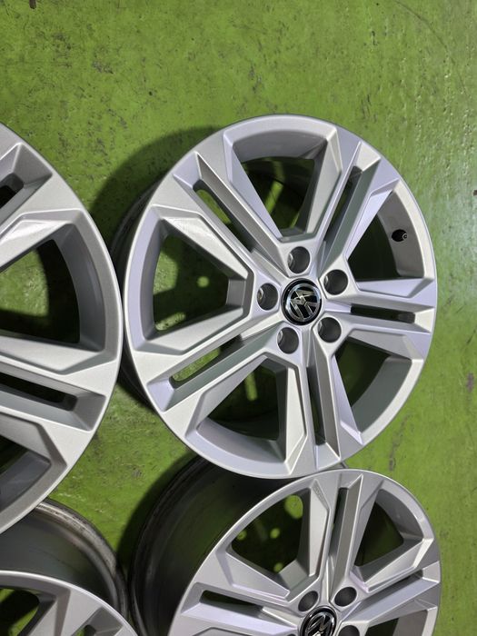 17 5x112 Vw T Rock Golf Touran Caddy лети джанти 5х112 тоарана кади