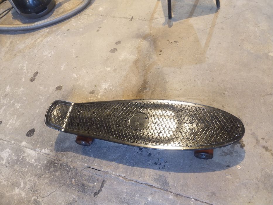 продам скейт черного цвета