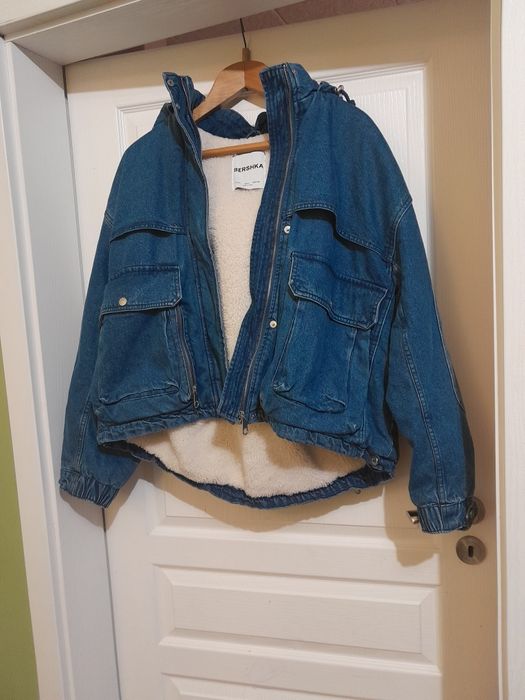 Ново яке BERSHKA L размер