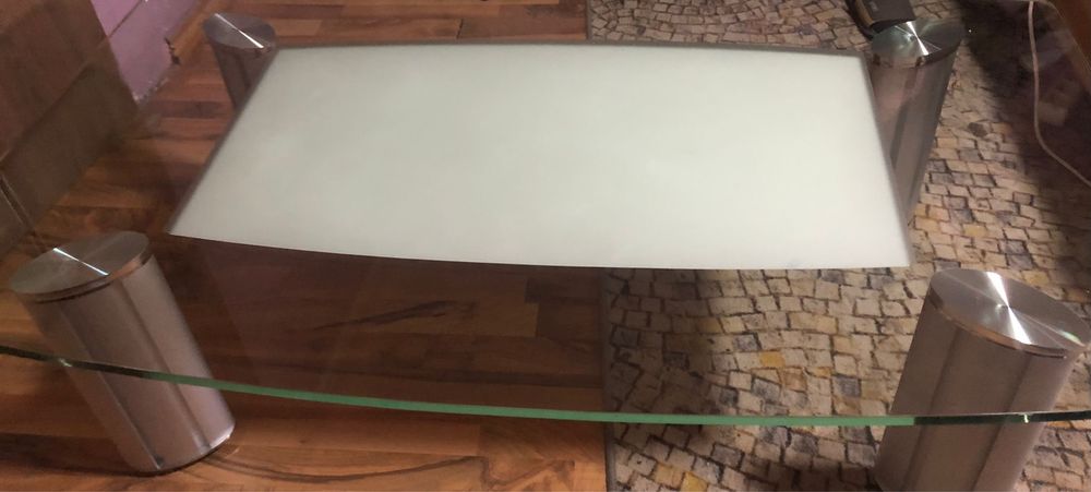 De vanzare  canapele piele + o masa sticla