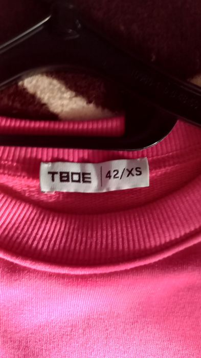 Продам свитшот укороченный