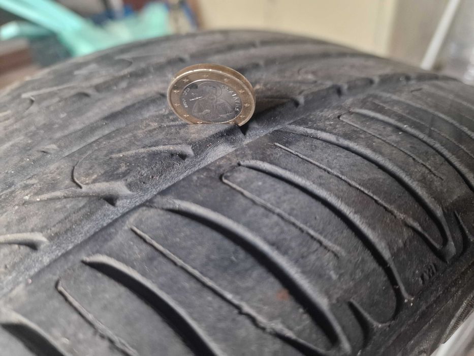 Продавам 8 гуми с джанти и тасове 5×112