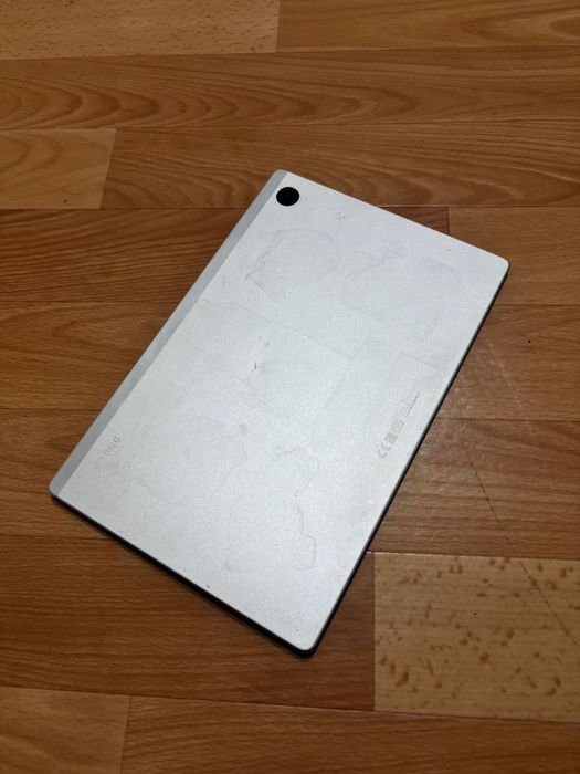 продам планшет galaxy tab a8