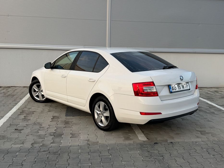 SKODA Octavia 2013 — imagine 4