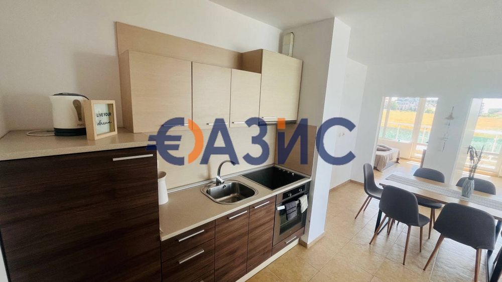 Продава се Тристаен апартамент в с. Равда, Област Бургас - 75 кв.м за 1174 €/кв.м - Снимка #3