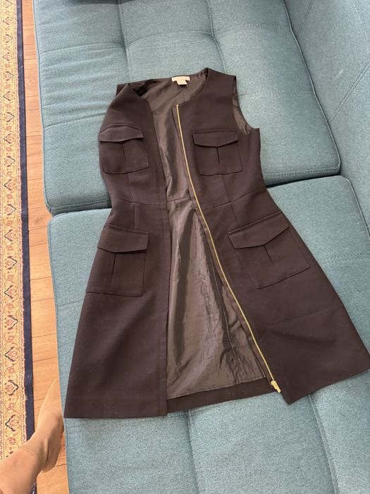 Темно синее платье футляр