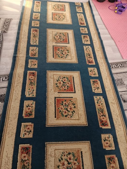 Продам ковры в хорошем состоянии