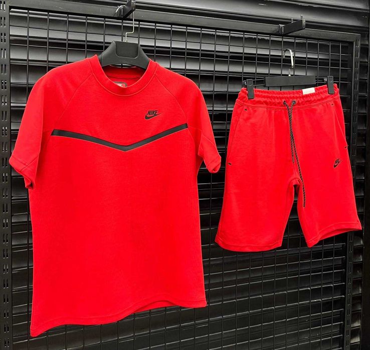 Мъжки екипи Nike