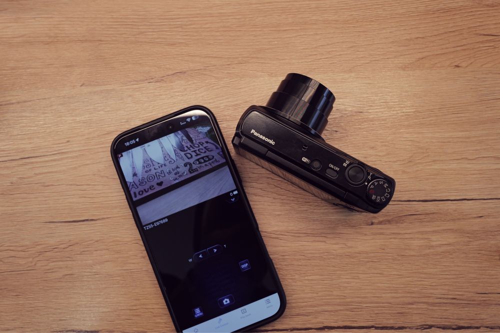 Aparat foto Panasonic Lumix TZ55 cu WiFi de Top ecran rabatabil Leica