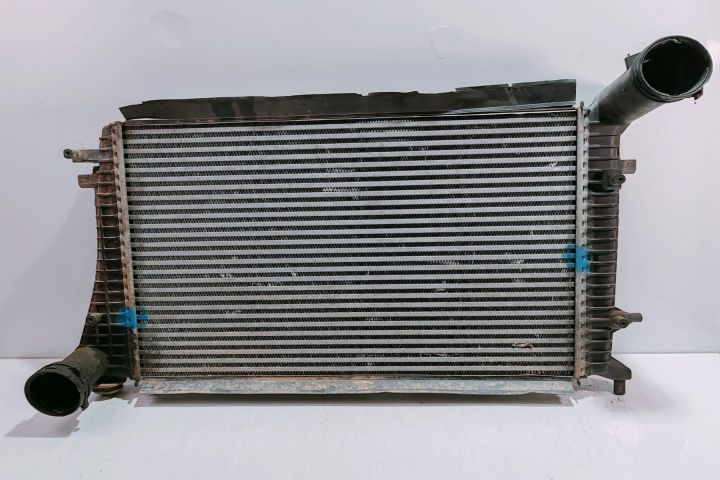 Intercooler 3C0145803E Volkswagen VW Passat B6