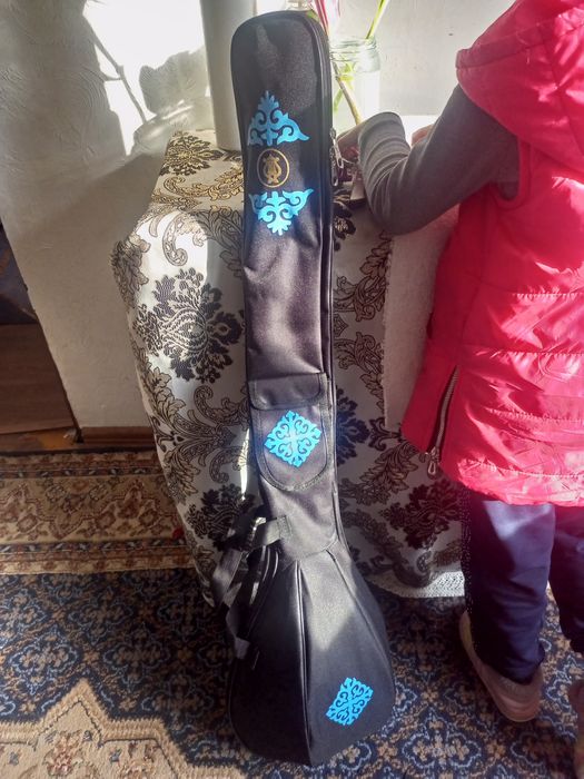 Домбыра новая+ чехол 9990 торг!