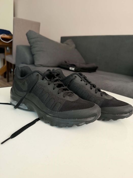 Nike Air max invigor-обувки