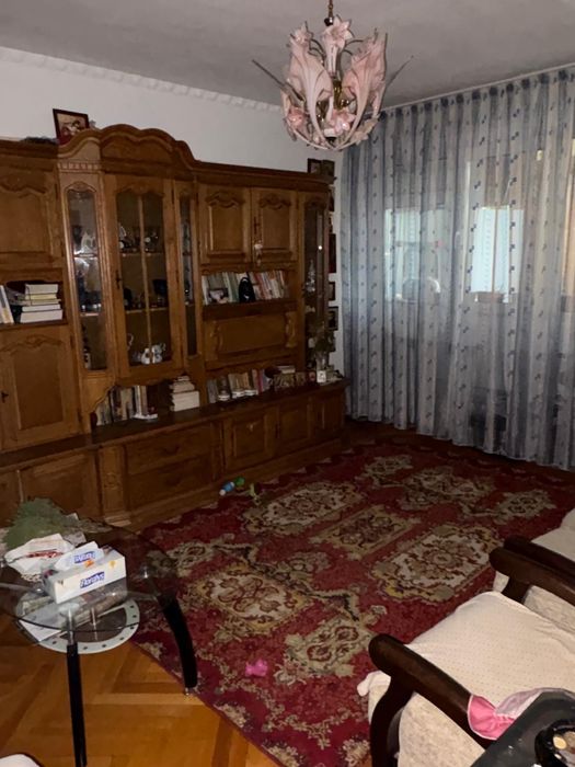 Vand apartament 2 camere Bucuresti