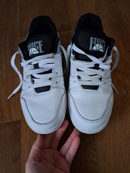 Маратонки Nike 39 номер