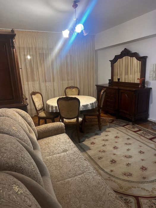 Apartament de inchiriat