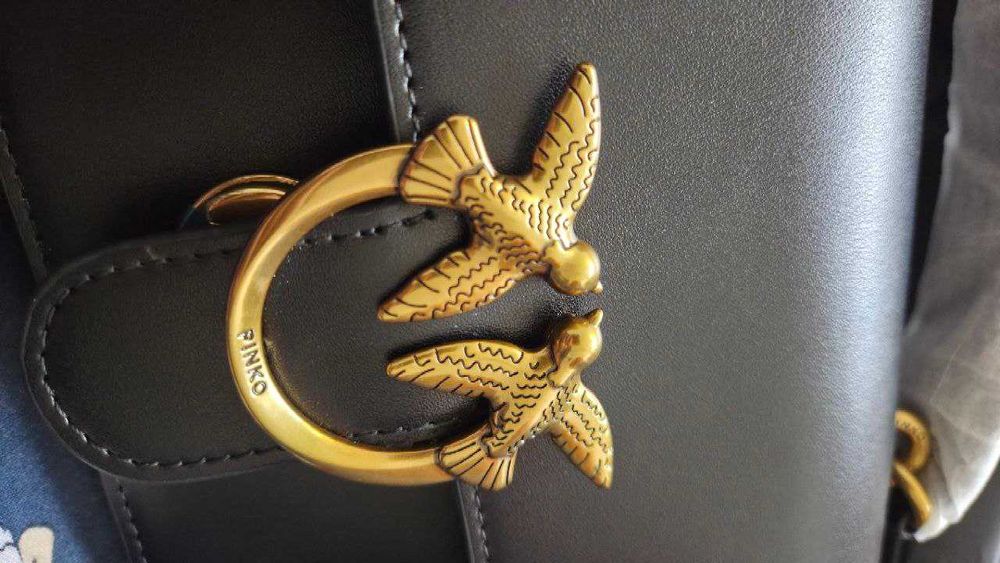 Кожена дамска чанта тип "куфарче" PINKO LOVE ONE