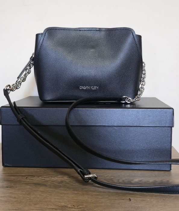 Calvin Klein оригинална дамска чанта
