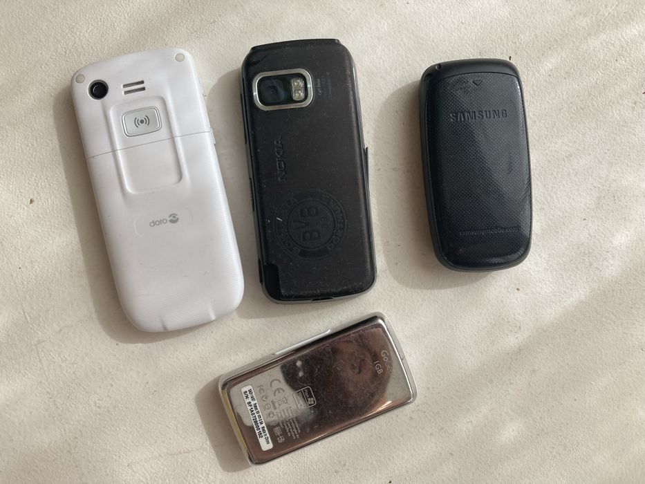 Telefoane cu butoane