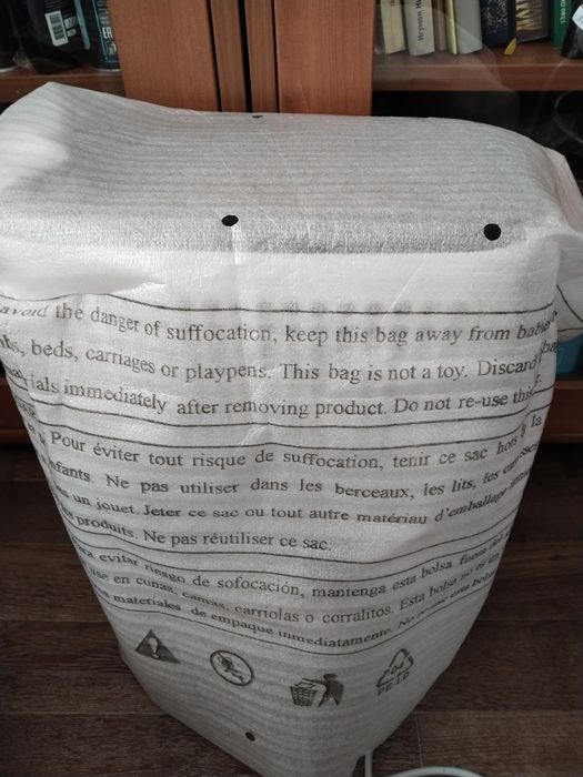 Продам осушитель воздуха Midea