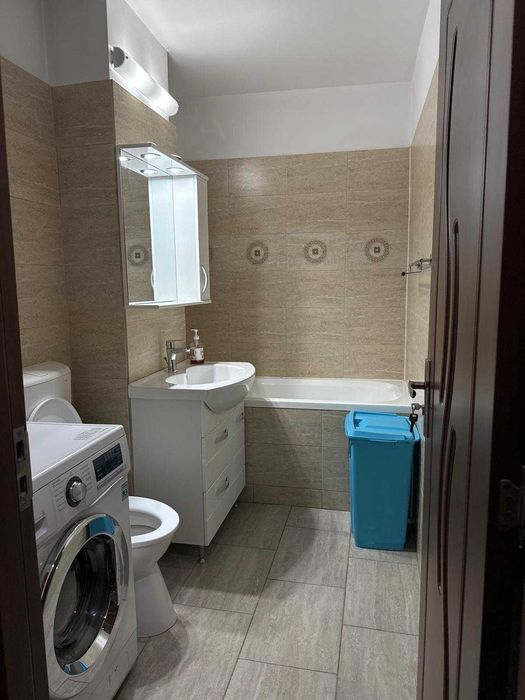 Chirie apartament 4 camere Nufarul