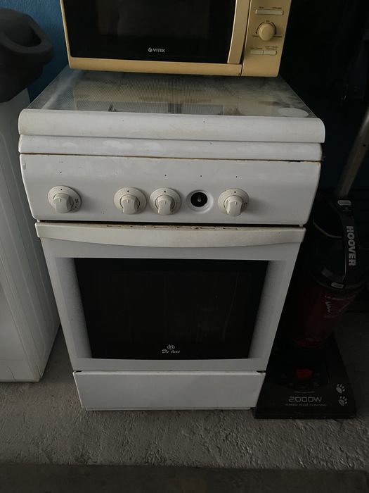 Продам газовую плиту