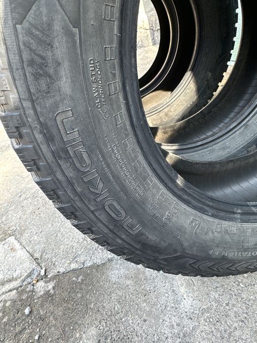 Продам зимние шины 225/65/17