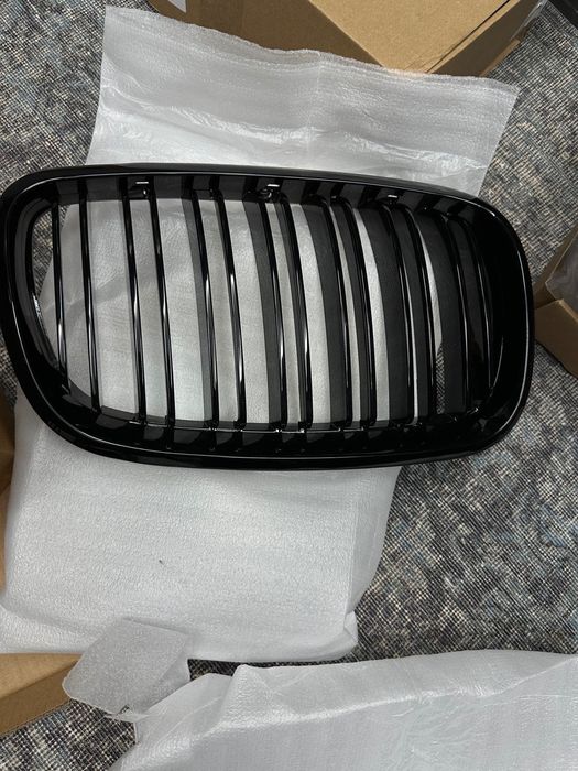 Чисто нови двойни бъбреци