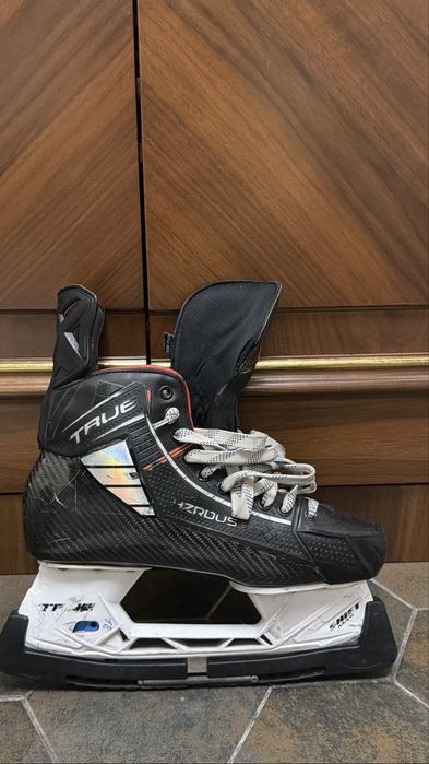 Продаю Коньки True HZRDUS 9X