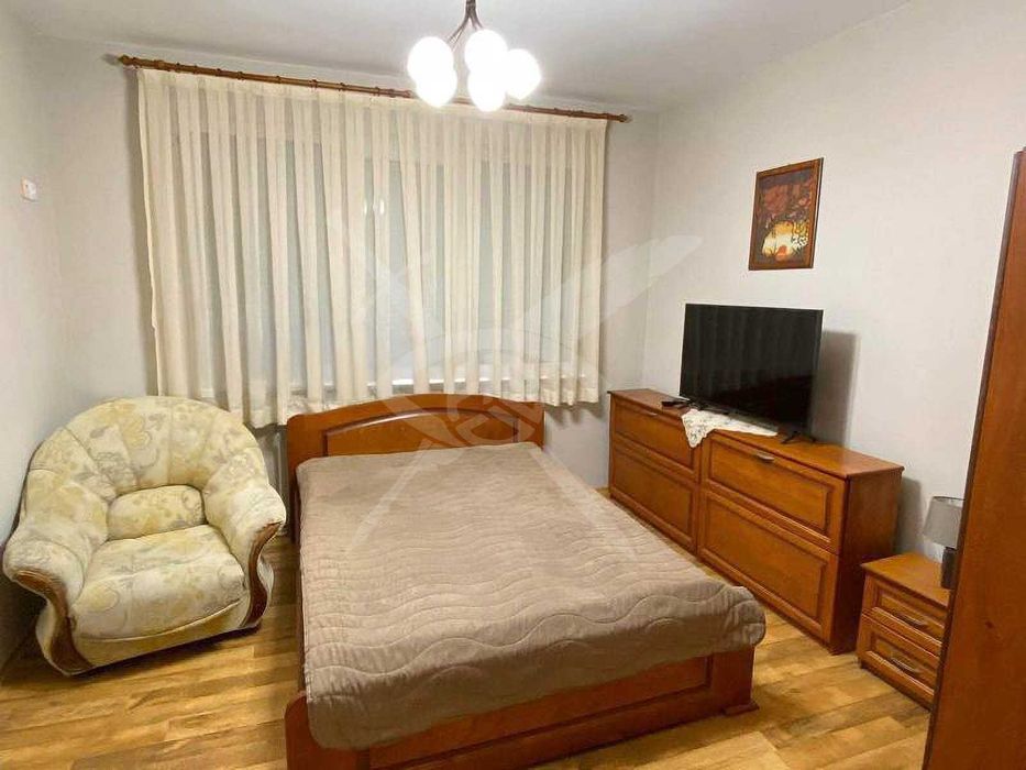 Дава се под наем Къща в с. Марково, Област Пловдив - 300 кв.м за 1795.2 € - Снимка #10