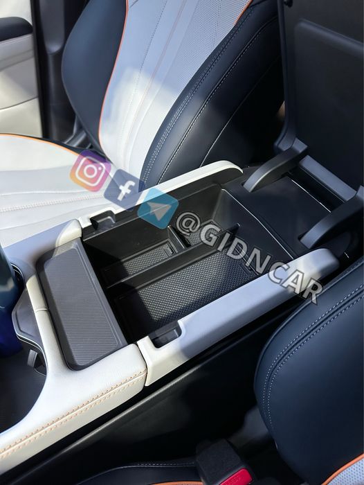 Органайзер в бар (подлокотник) BYD Song Champion