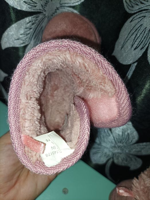 Botoși casa/UGG/cizme măsura 23, 13.5 cm interiot