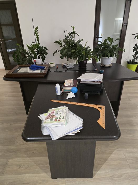 Продается офисные столы