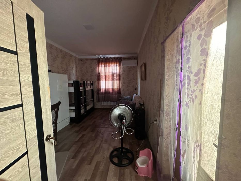 Srochna uy sotiladi 3.5 sotix 2 hona uyi bor