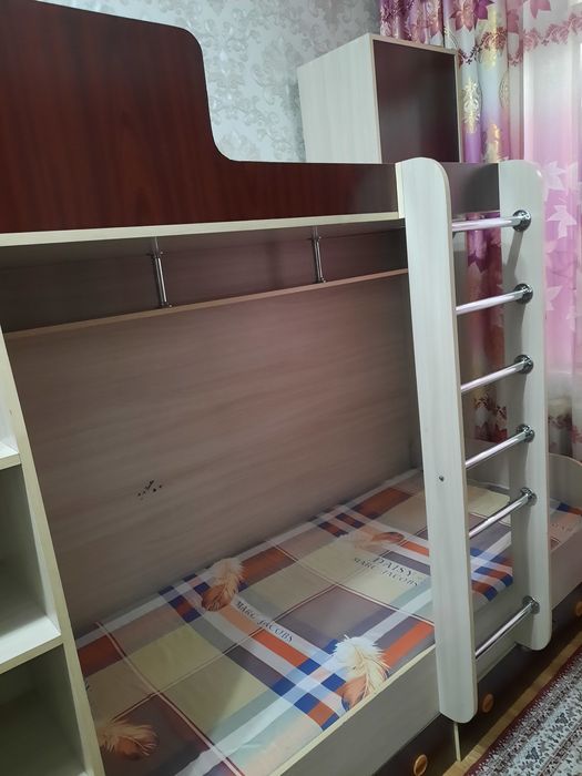 Детский 2-х ярусный кровать
