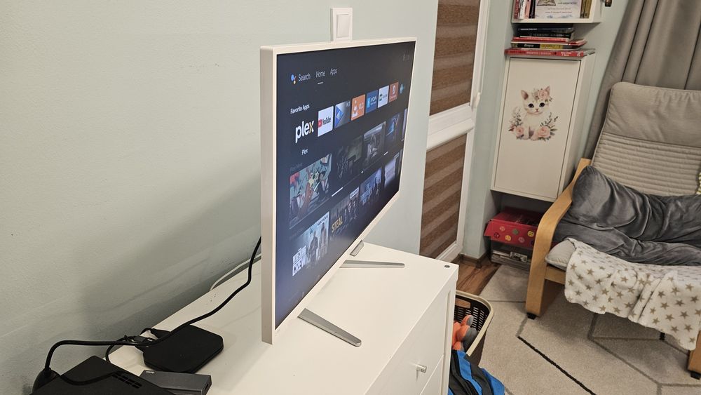 Philips 27” IPS монитор / TV с Android box – Full HD, бял