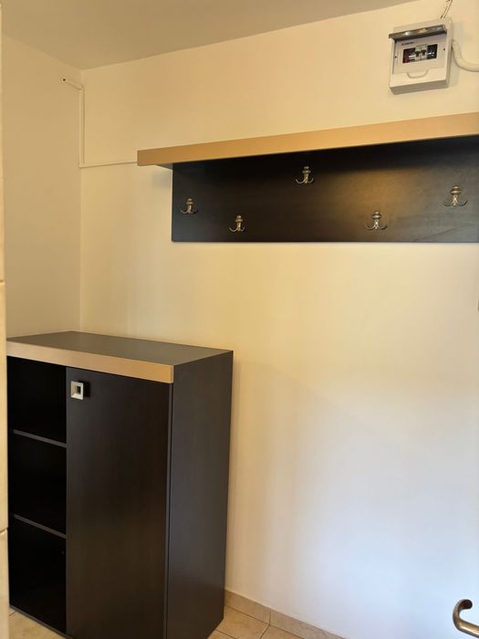 Particular inchiriezi