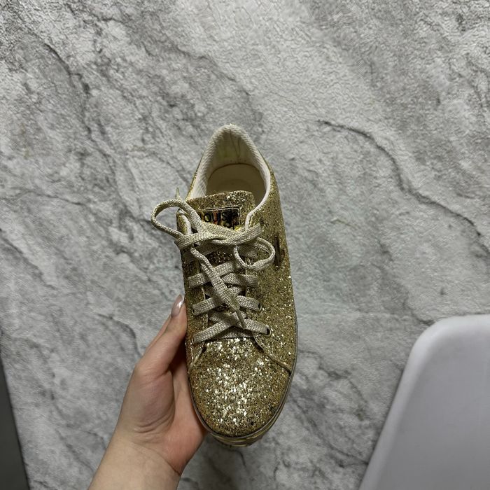 Продаются кросовки орегинал