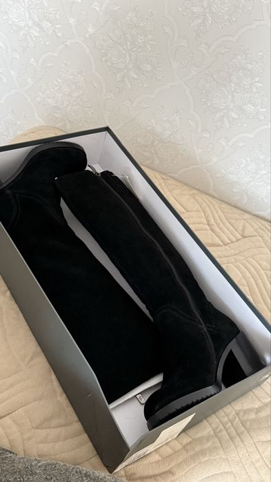 Зимние замшевые сапоги