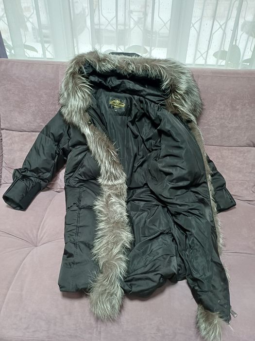 Продам пуховик размер 48-50