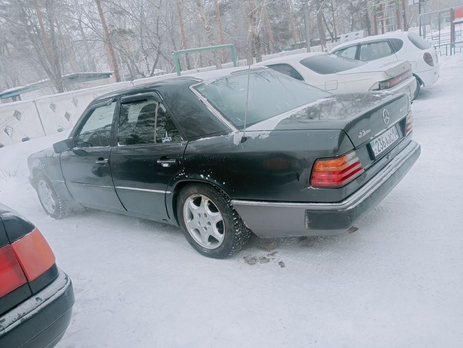 Продам Мерседес 124