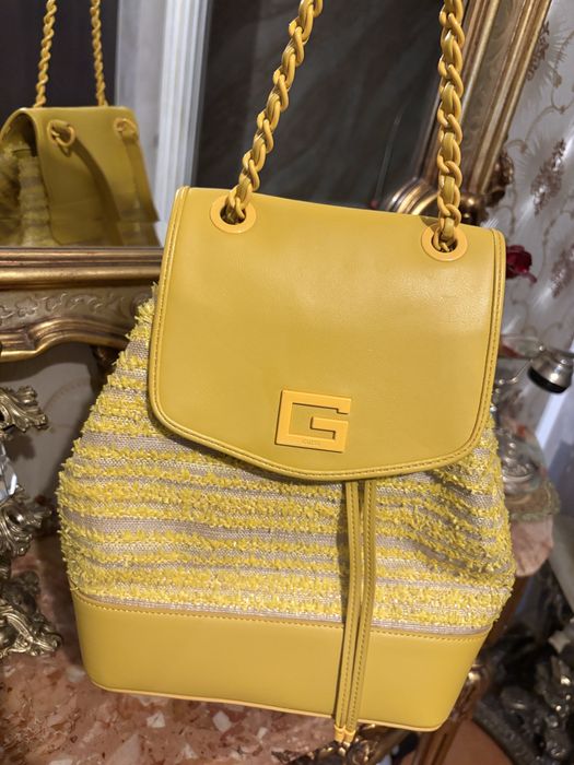 Rucsac Guess galben!