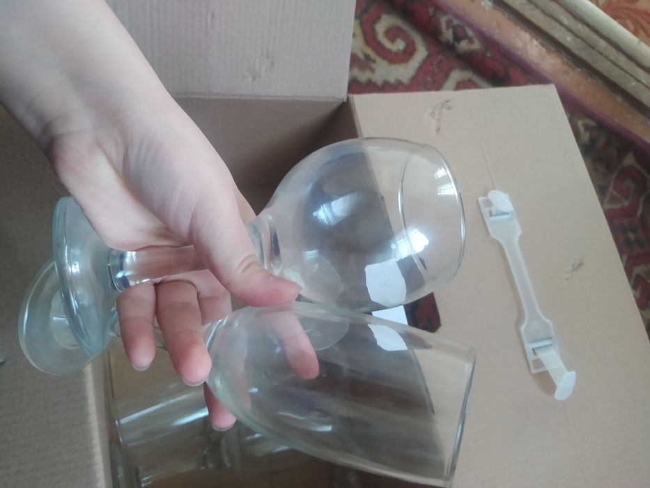 Отдам бокалы два вида