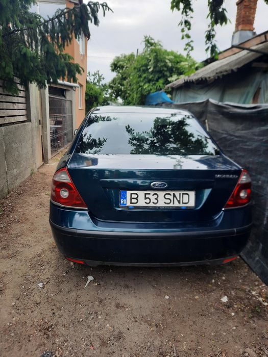 Vând ford mondeo