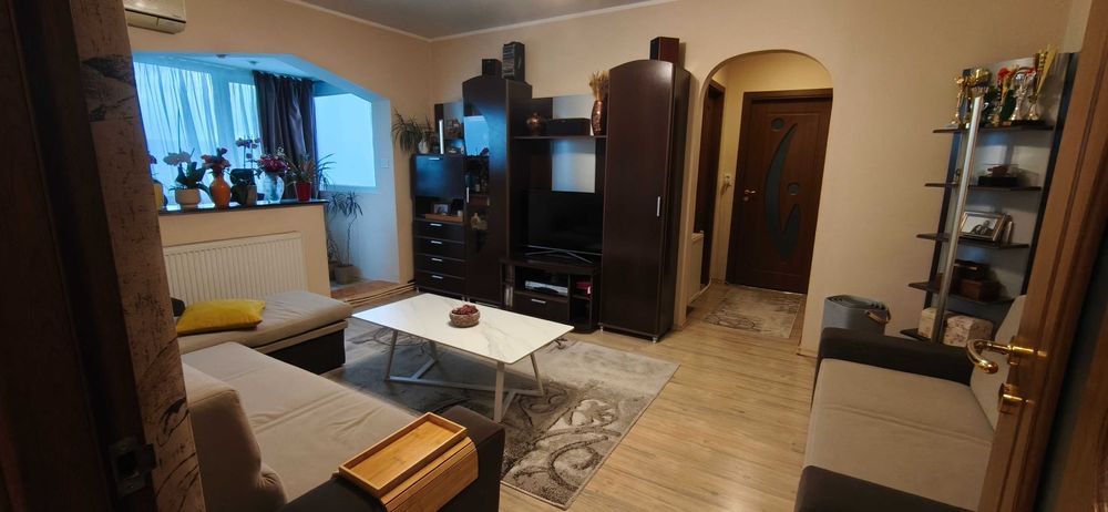 Apartament 2 camere semidecomandat, Bacău, str.Cornisa Bistritei