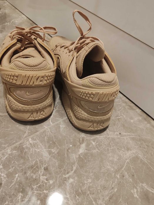 Маратонки Nike Air max номер 40