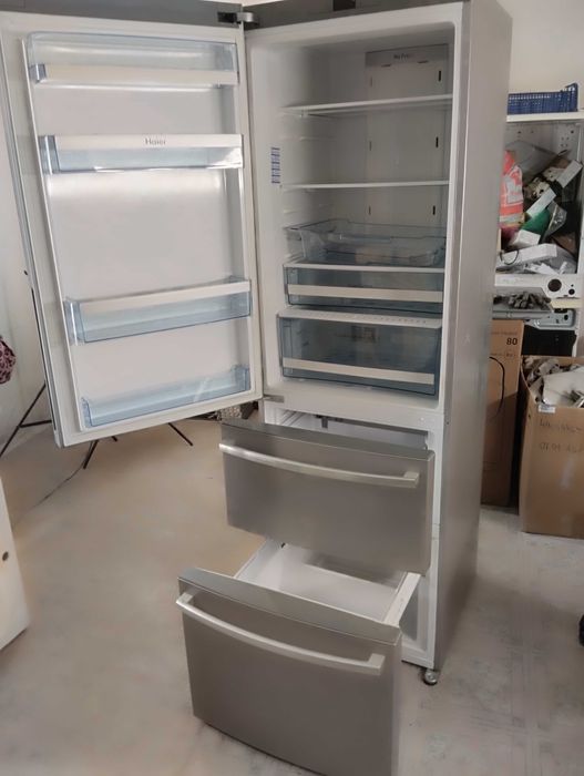 Продавам Хладилник Haier