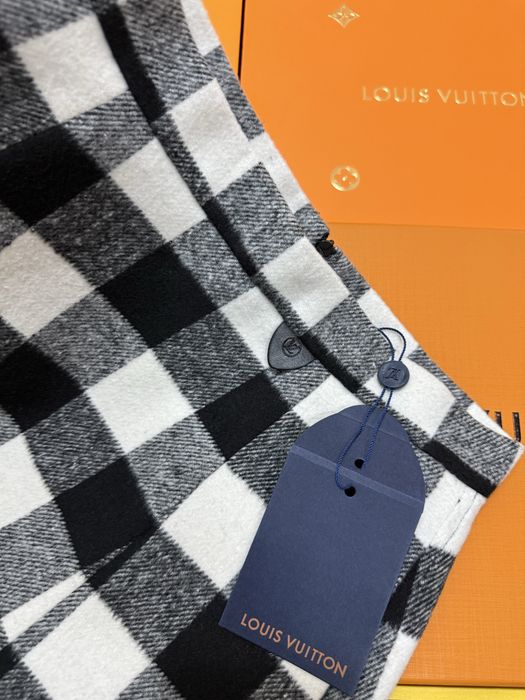 LVL дамска пола New Season