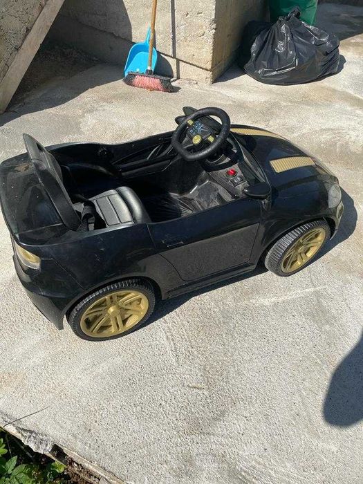 Vând mașină electrică pt copii