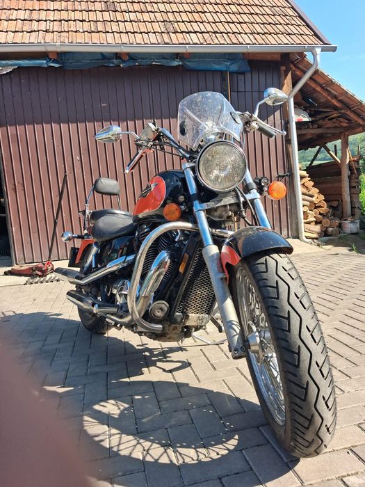 Honda Shadow 1100 fabricata in america
