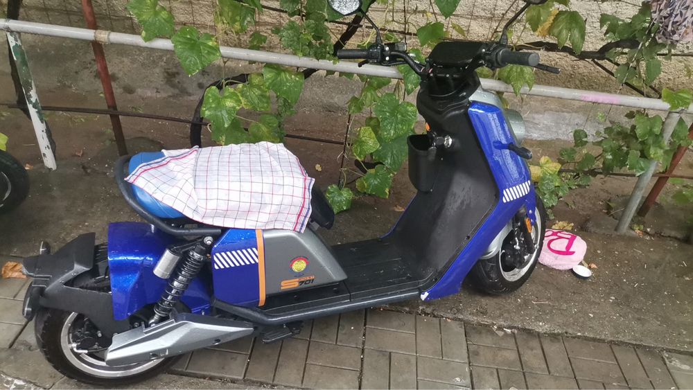 Scuter Electric S701 2000W - 1000 km - Stare buna